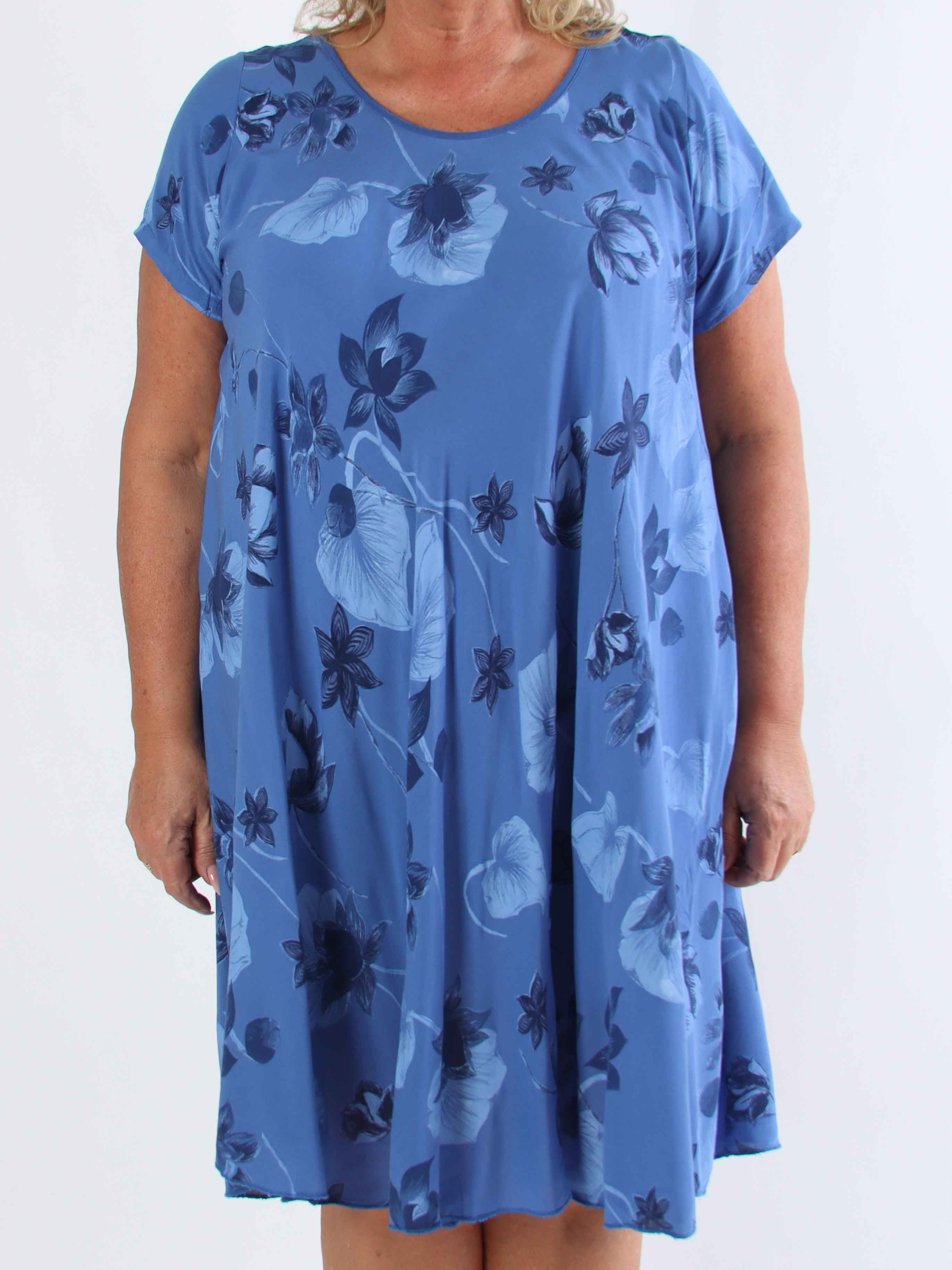 Bora - Söt tunikaklänning i bomull med blommigt tryck i plusstorlek